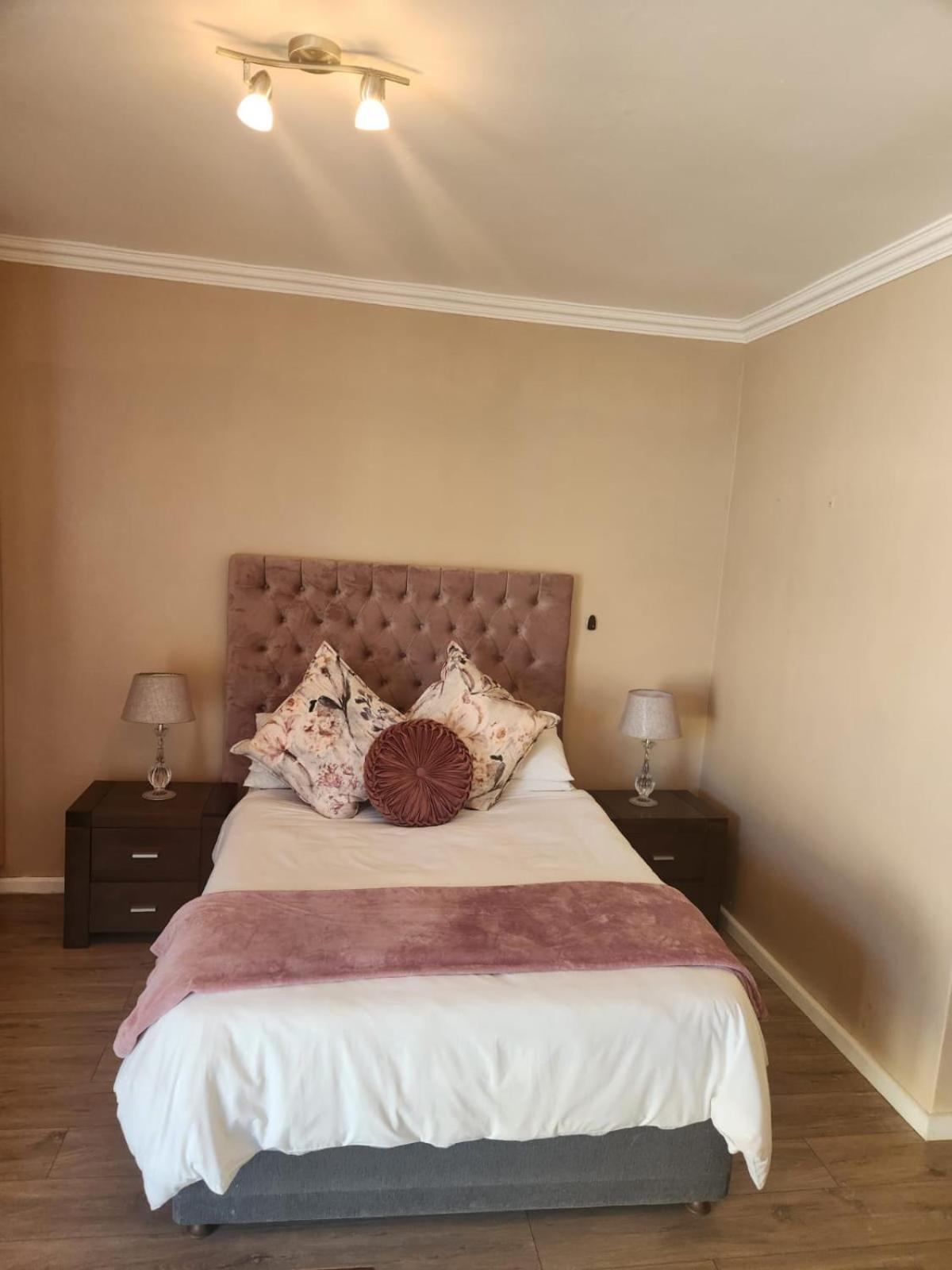 Jenvey House Selfcatering Apartments & Bnb Port Elizabeth Ngoại thất bức ảnh